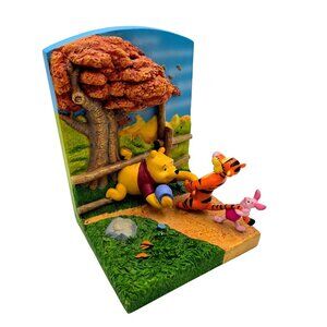 Winnie The Pooh And Friends 3D Bookend Disney Hallmark Stuck In Fence Tree Singl